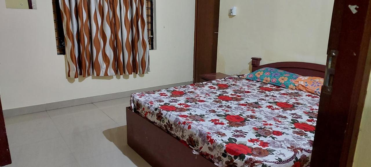 Guruvayur Adithya 外观 照片
