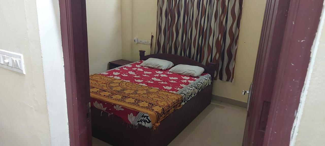 Guruvayur Adithya 外观 照片